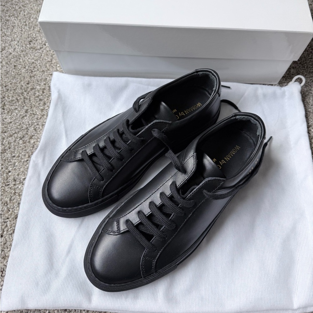 WMN by Common Projects Low Achilles Sneaker in black